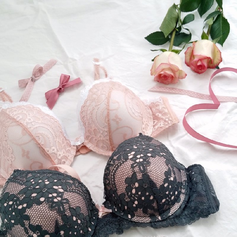 Jak wybrać bieliznę na prezent?