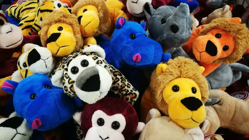 Na co zwrócić uwagę kupując zabawki dla dzieci?